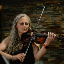 Island Cruising with Accompanying Scottish Music: Treshnish, Staffa, Iona and Small Isles