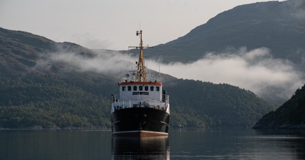 cruise around scottish islands